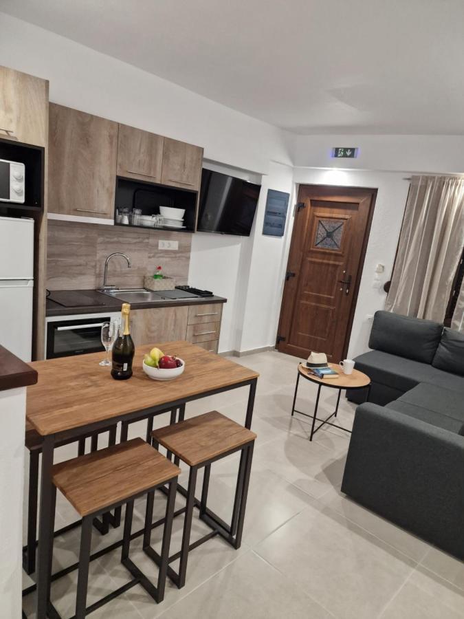 Το Στενάκι Apartment Skiathos Exterior foto