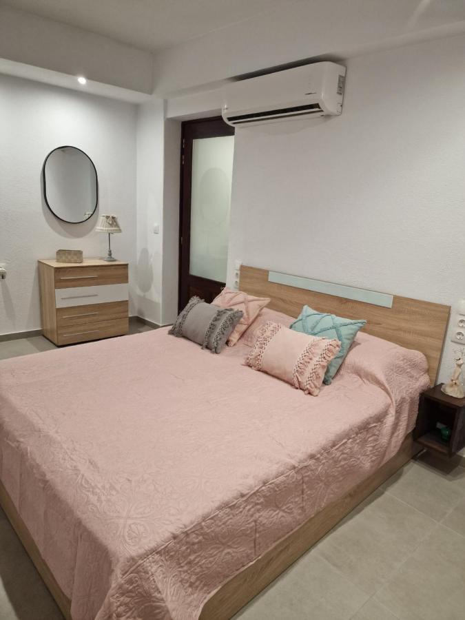 Το Στενάκι Apartment Skiathos Exterior foto