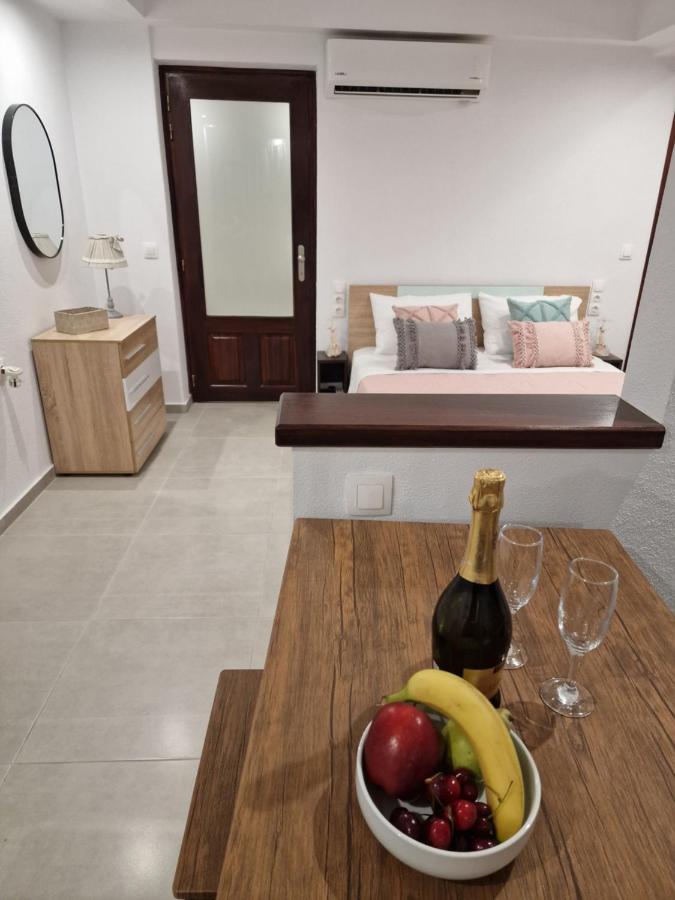 Το Στενάκι Apartment Skiathos Exterior foto